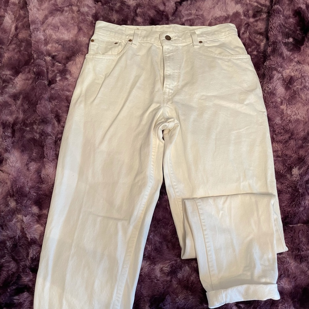 White Levi jeans.